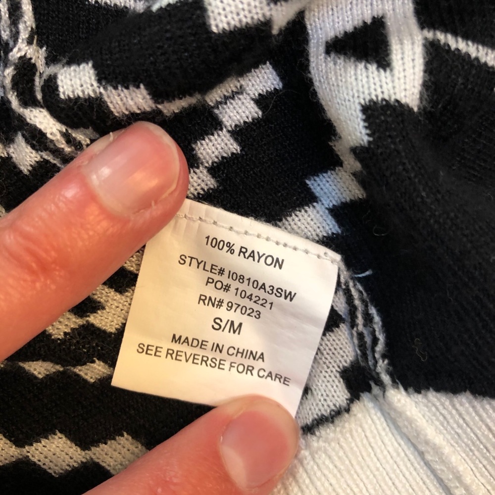 REBELLIOUS ONE OPEN FRONT LONG CARDIGAN SWEATER GEOMETRIC PRINT BLACK WHITE S/M - Picture 3 of 6